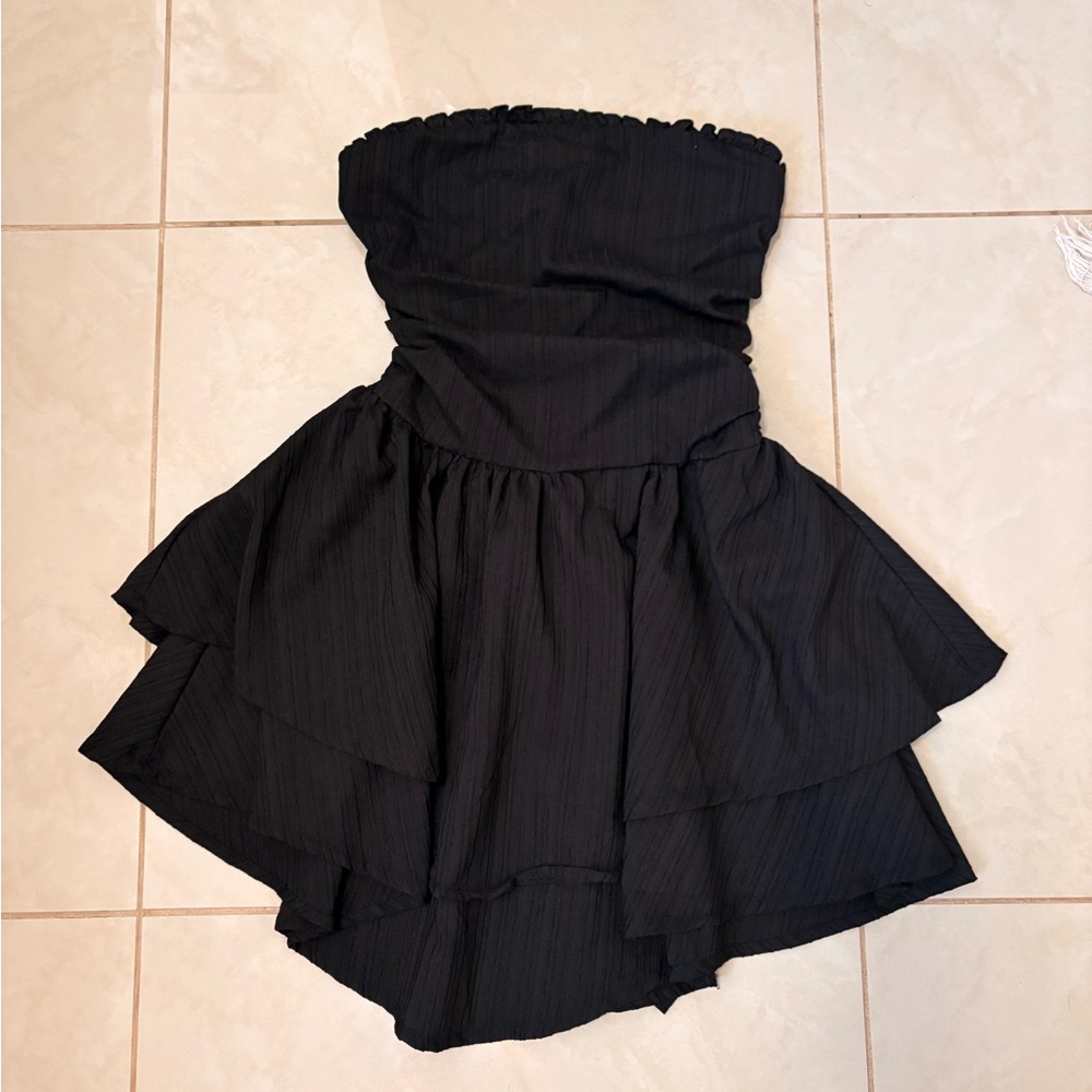 SHEIN Black Textured Strapless Ruffle Mini Dress